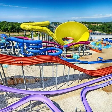 Sain With Garden Terrace Near The Gostinjska kuća 3*