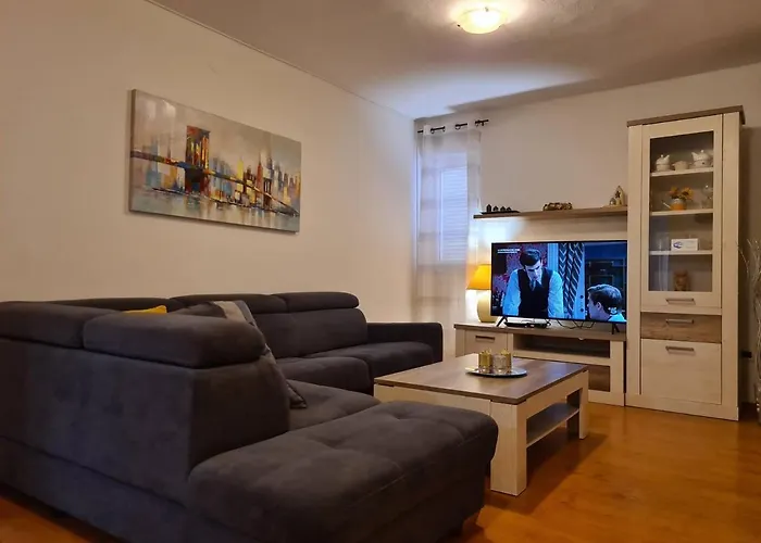 Гостевой дом Sain With Garden Terrace Near The 3*