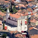 Guest house Sain With Garden Terrace Near The