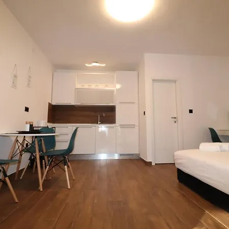 Sain With Garden Terrace Near The Гостевой дом Пореч