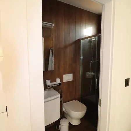 Гостевой дом Sain With Garden Terrace Near The 3*