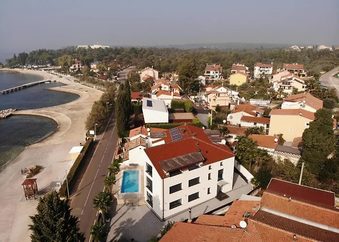 בית הארחה Sain With Garden Terrace Near The 3*