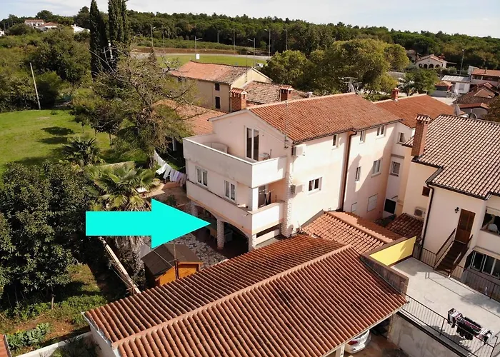 Sain With Garden Terrace Near The Vendégház 3*