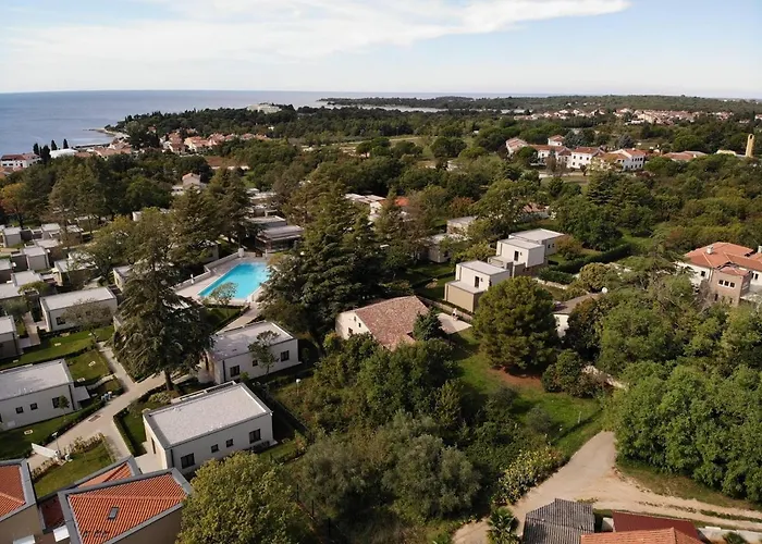 Gasthuis Sain With Garden Terrace Near The