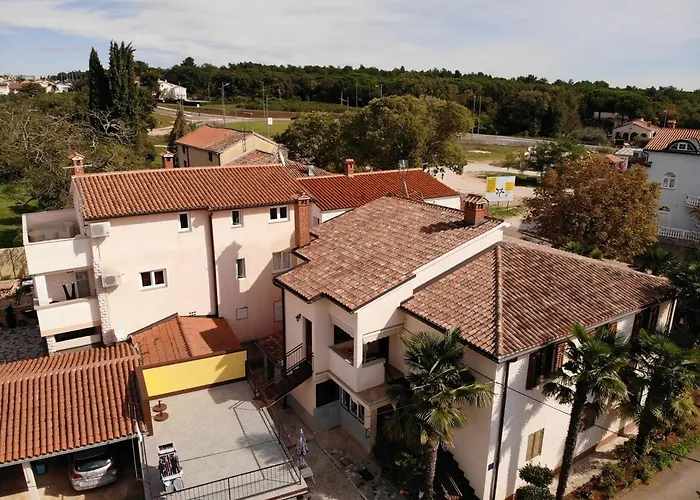 Sain With Garden Terrace Near The Gasthuis