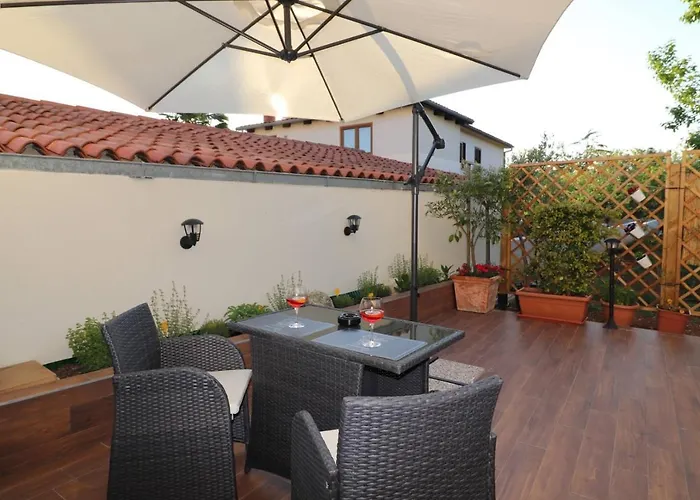 Sain With Garden Terrace Near The Gasthuis 3*