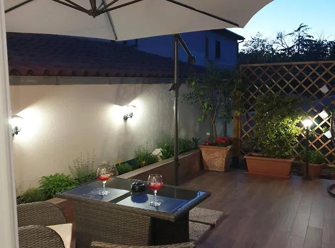 Gasthuis Sain With Garden Terrace Near The