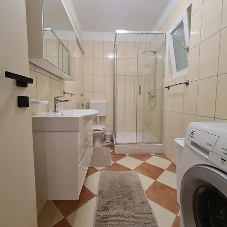 Sain With Garden Terrace Near The Maison d'hôtes 3*