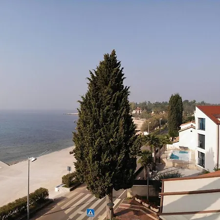 Sain With Garden Terrace Near The Maison d'hôtes 3*